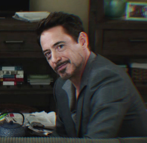 tonyandpetericons: The “you hold my entire heart and life gaze” between a father and a s
