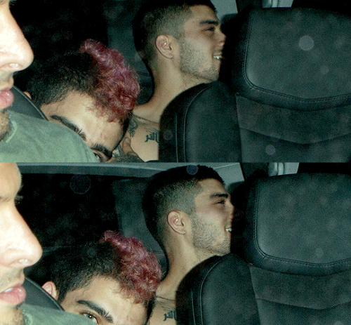 zaynmalikdaily:Zayn leaving ‘1 Oak’ Night club in West Hollywood, CA - 7/21