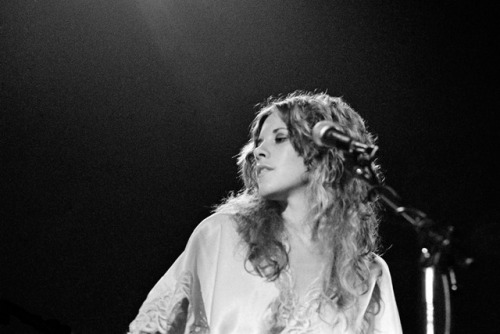 goldduststevie: Stevie in 1975, photo by Bob Korn.