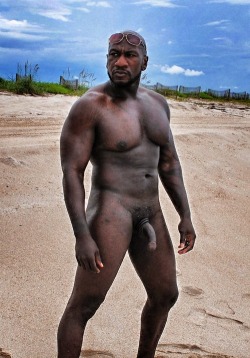 princesofebony:  May 2, 2016    Royal Pride Nude Beach 