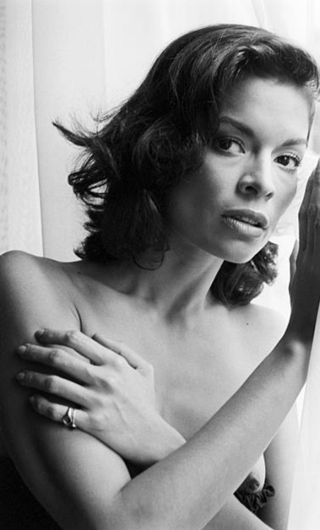 twixnmix - Bianca Jagger photographed by Jack Garofalo in...