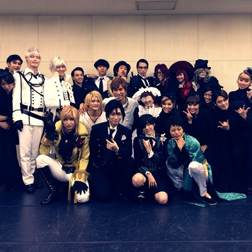 u-ren:  もうすぐ黒執事大千秋楽！⇒ 黒執事の初演(初舞台！)をやらせてもらってから、気がつけばもう5年以上経ちます。僕自身今回で4回目のセバスチャンだったので、いろいろ考えることはありました