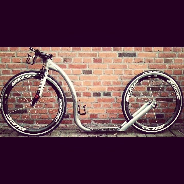 instavelo:  Pro looking scooter #scooter #bikes #bike #cycling #cycle #sport #bikepic