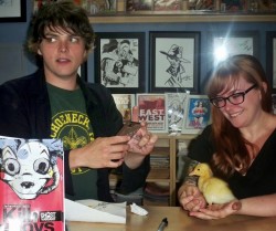 pukingp0ptarts:  Gerard making vine with a duck