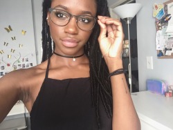 selflovesavage:  New glasses who dis?  I thought this was an advertisement for a glasses, this is beautiful