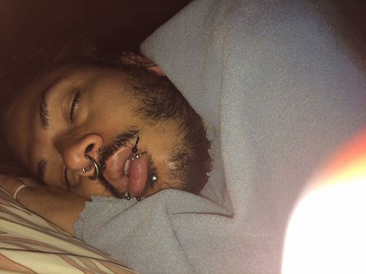 Gf caught me sleeping 😑🖕🏼😆😜