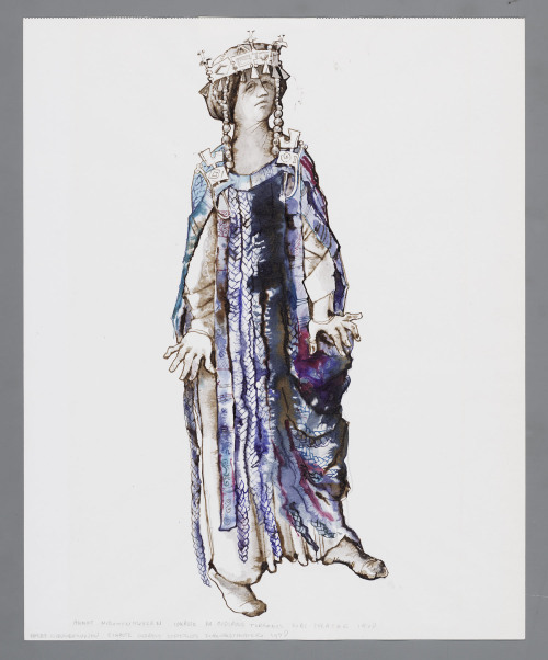 Costume designs for Annet Nieuwenhuijzen as Jocasta in King Oedipus by Herman van Elteren, 1978