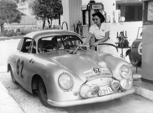 steepstep:  jacqalan:  Tour de France 1952 . Porsche 356 Coupé Alumimium 1500.The “1211”  fill her up. 