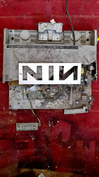 ‘THE DOWNWARD SPIRAL’ - NINE INCH NAILSFOUND OBJECTS: IDEAS DEVELOPMENTTRACK 7: THE BECOMINGOnce I h