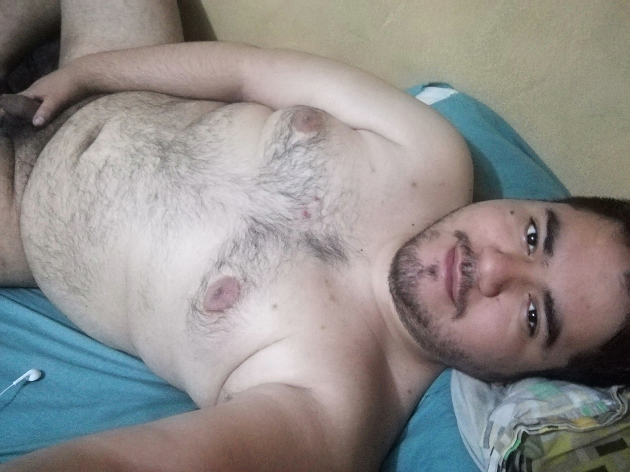 thekalercore:  Part 2 getting Horny#BearCub #Chubby #Me 