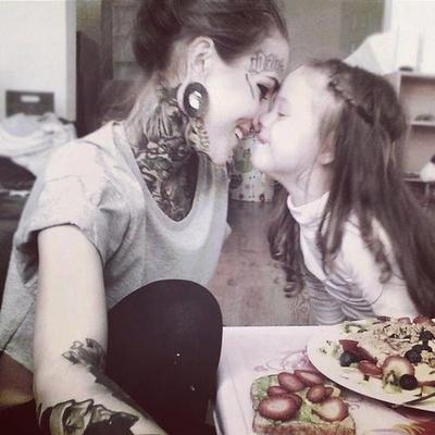 fox-goddess:  kev-n:  jonnytodd:  starstegosaurus:  Monami Frost  She is one amazing