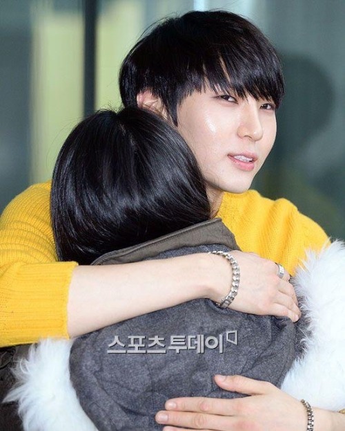 taekhwan1210:He pat their heads too…ㅠㅠㅠㅠㅠㅠㅠㅠㅠㅠㅠㅠㅠㅠㅠㅠㅠㅠㅠㅠㅠㅠㅠㅠㅠㅠㅠㅠㅠJung Taekwoon…..that smile….ㅠㅠㅠㅠㅠFa