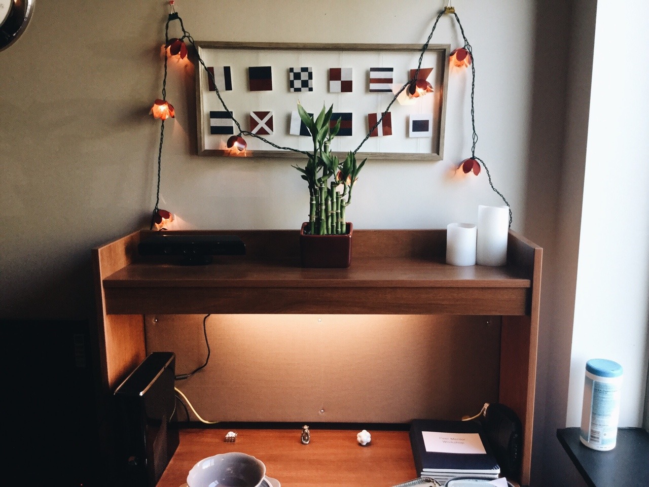 marjorammm:  obsessedplanner:  9.6.15 || Study space update:Work and Play.  Mine