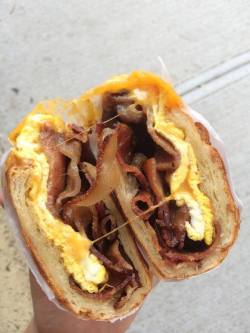 yummyfoooooood:  Bacon, Egg & Cheese