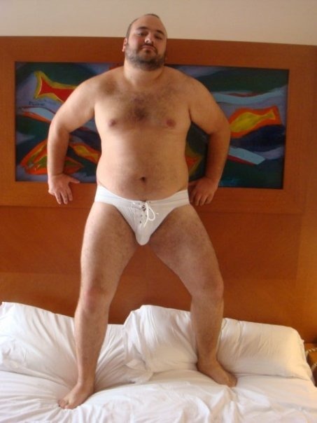 sepdxbear:  housebearsofatlanta:  Take self bear pics in your bed    // 
