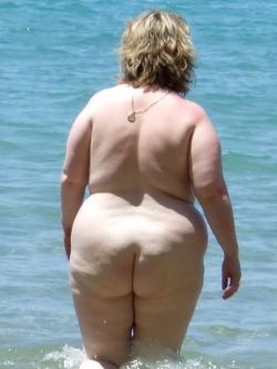 Ever notice how sexy fat old women look from the rear?Find Your