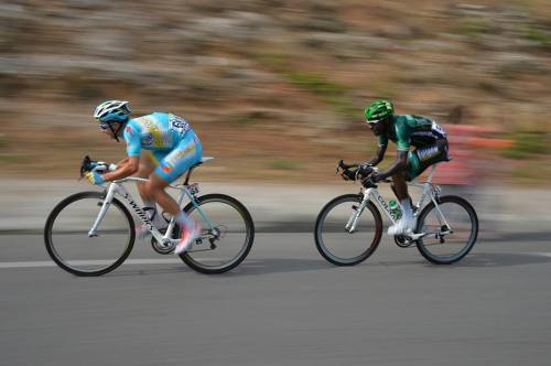 swimbikerunenjoysmile:  L’échappée du jour with Kevin Réza and Yuiya Arashiro (Europcar Team)