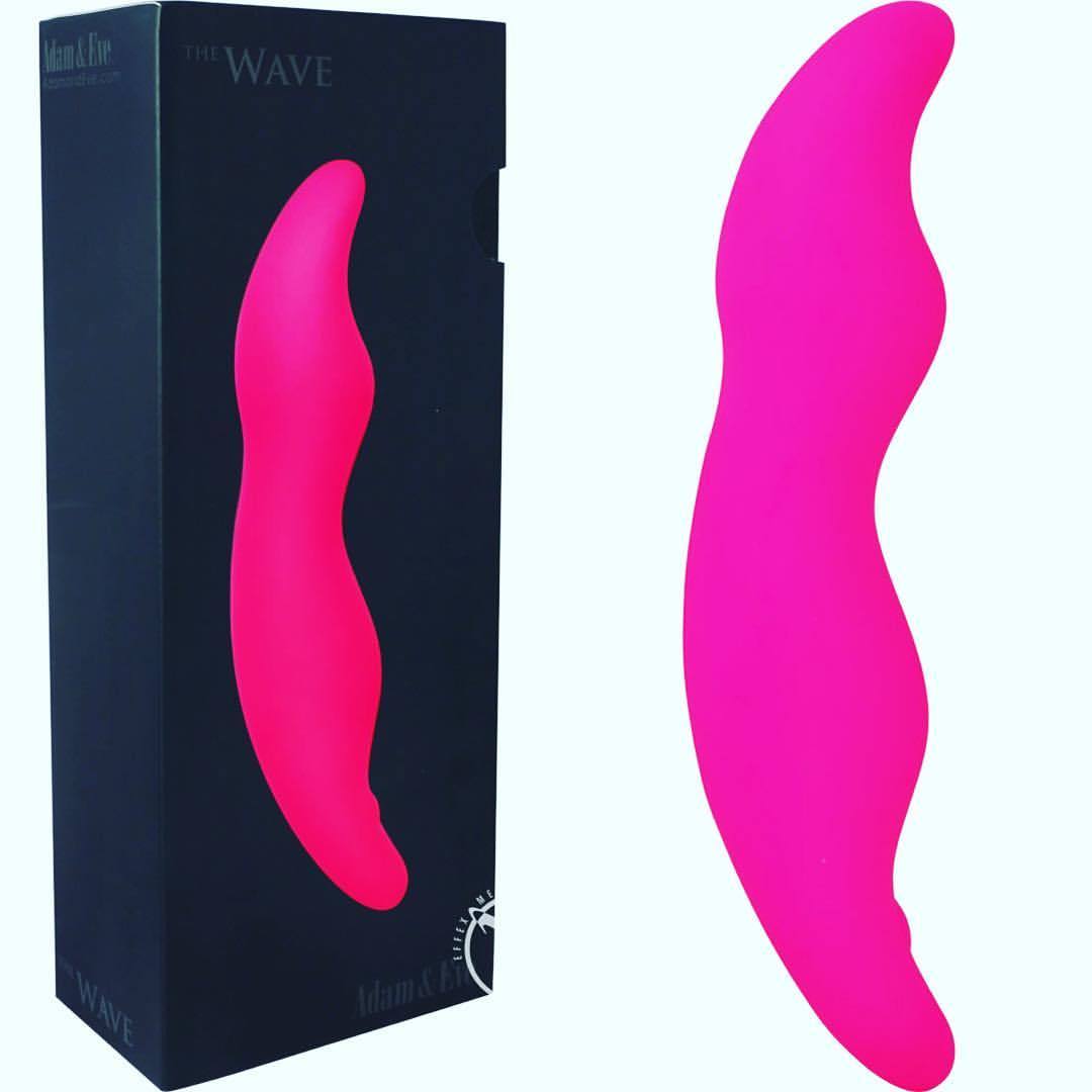 Ride waves of pure pleasure! This smooth silicone vibe’s undulating shape nestles