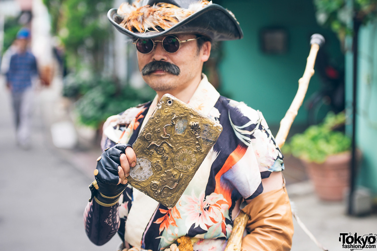 weeaboo-chan:
“ tokyo-fashion:
“Joseph on the street in Harajuku wearing a Japanese steampunk look including embroidered kimono elements, wooden geta sandals, and lots of handmade steampunk accessories. Full Look
”
me: “steampunk is bad”
this man:...