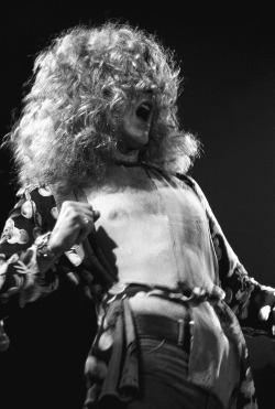 soundsof71:  satya-: Robert Plant   ☾ 