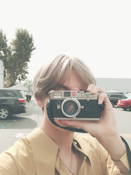 allforbts: 171117 Taehyung’s Tweet 찰칵! #김태형 Click! #KimTaehyung(T/N: The ‘click&rsq