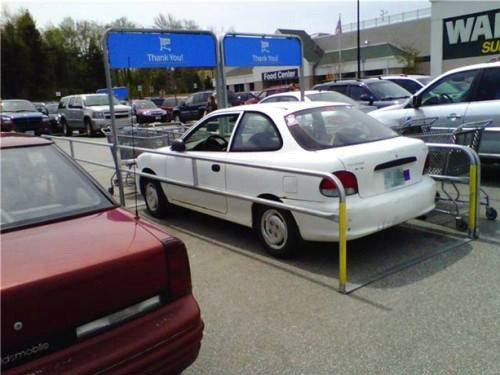    Oh Walmart, you never disappoint.   