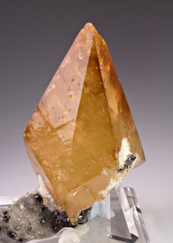 mineralists:  Calcite with Sphalerite