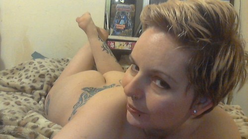 xxmisty:  There’s a whole lotta butts and a whole lotta feet around here 
