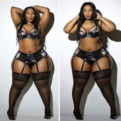 xlhipzntits:  Goddess Of Thick. @missdivakurves