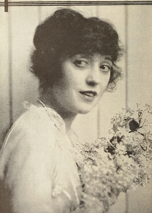 Picture Play, January 1919