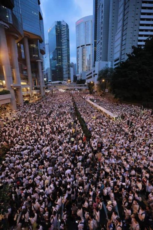 [video Description: A Sped Up 30 Second Clip Of The 9th June 2019 Protest In Hong Kong Depicting Thousands