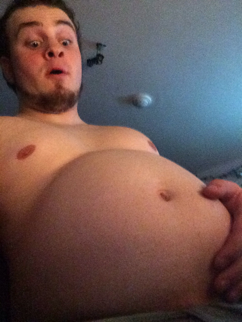 bellylover111:  Wow I just cant stop eating!!! My belly is getting so fucking big!!