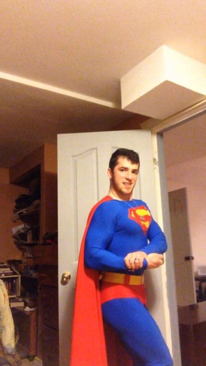 spandextights:The Man of Steel is back!