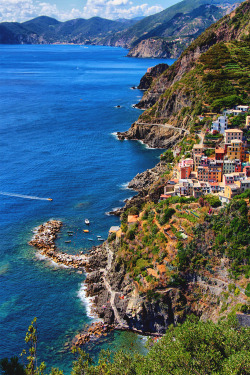 italian-luxury:   Riomaggiore | Italy | Source