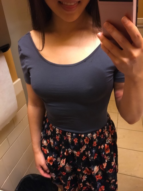 wow braless eh