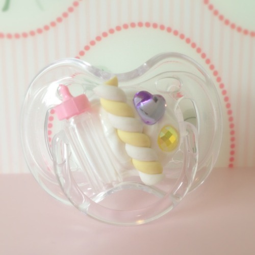 pottycakes:  I made some new Deco Pacifiers!! adult photos