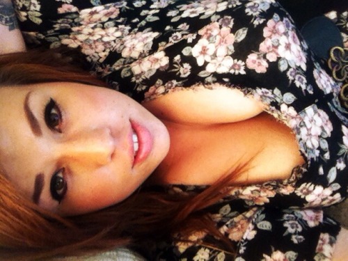 dearuniversewerealive:  Loving this baby doll dress.  Me too