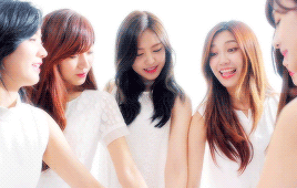 apinkdays:    even if you don’t say a word, just be next to meyour warm love which i’m thankful for, that’s all i need ♡ 