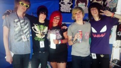 bryanstars:  MEET &amp; GREET! Submit your meet &amp; greet stories and photos to bryanstarsfanpictures@gmail.com. You are emailed back when they will be posted to the website. My name is Clarissa I’m 16 and I meet you today at warped  tour in Arizona.