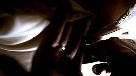 tumblr_pfj04keATI1twe00io2_400.gif