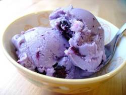 tempeh-princess:  vegan-yums:  ~*Easy, vegan and healthy ice cream*~ Frozen berry and banana ice cream / Recipe Easy chocolate ice cream / Recipe Peach ice cream / Recipe Coconut Almond Chocolate Chip Ice Cream / Recipe Cake batter ice cream / Recipe