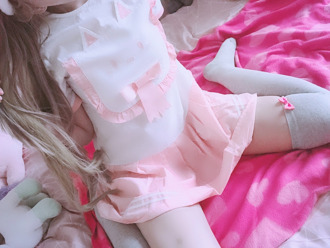 sparklfairy:  Babies first pull up 🎀🧸