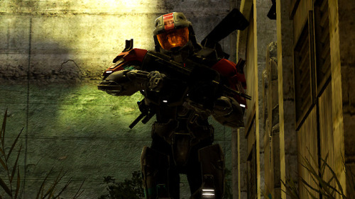 2keternal7: Ghost Town A set of screenshots of Marcus in Halo 3, I haven’t exactly done anythi