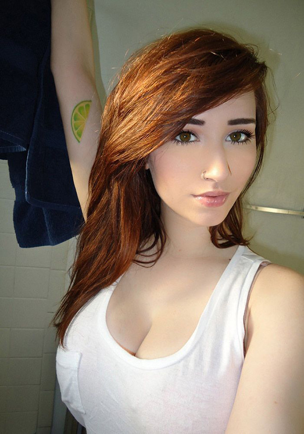 bustypetitegirl:  album – &gt; http://imgur.com/a/mLPD1（。 ㅅ  。）LOVELY