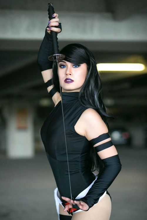 cosplayandgeekstuff:    Twee Nee Cosplay (USA) as Psylocke. Photos by:  Sang Le Cosplay Photography   