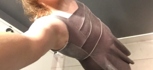 iliketowearskirts: Thanks to the help of a couple close friends, I finally felt brave enough to try 