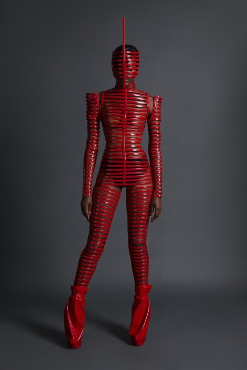 lelaid:Gareth Pugh S/S 2018