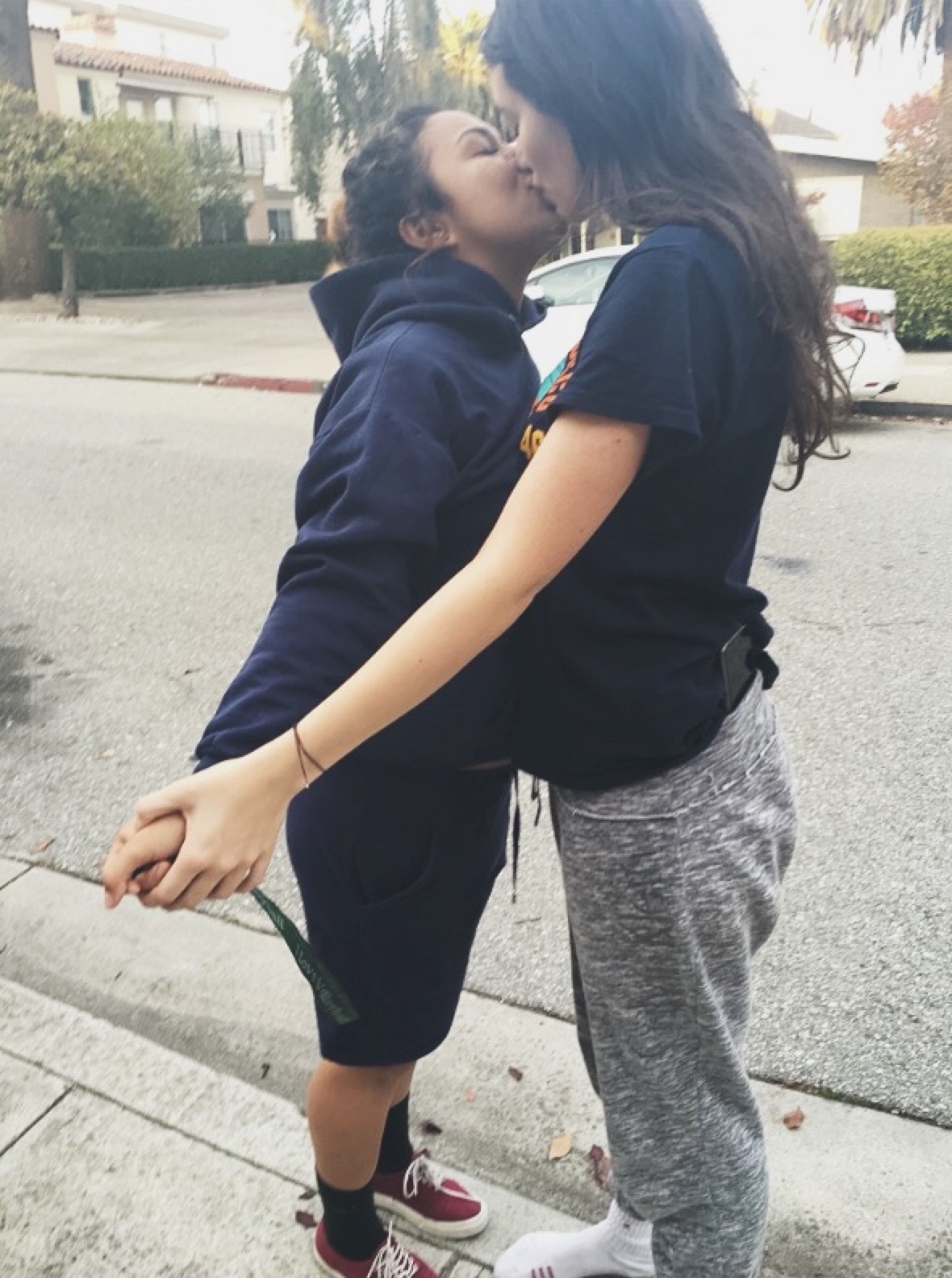 xxxtracodeine:  candidcait:  skyl3r-f3lts:  I could kiss you forever😍    so cute