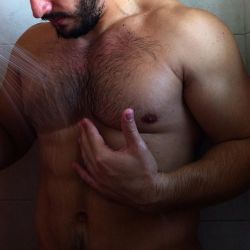 malefeed:   steve_raider: Saturday ✔️ #showerweek [x] #steve_raider 