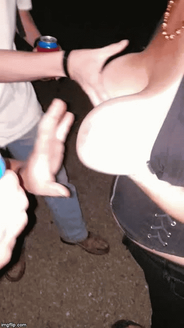 moistpubes2:  mibigdawg:  She is the life of the party We love to read your comments